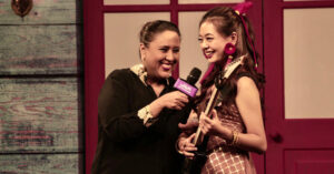 Imnainla Jamir receives HER Award from Barkha Dutt