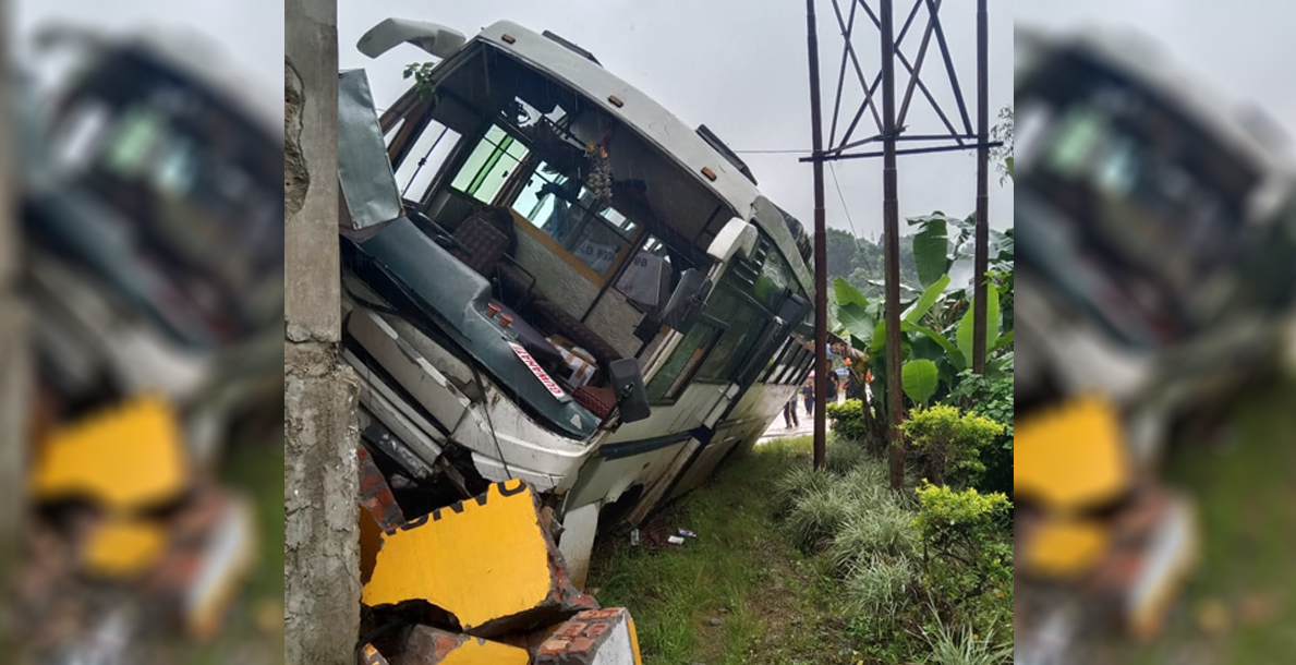 Guwahati-Mokokchung night bus meets accident near Changtongya ...