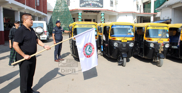 Dimapur traffic police introduces Auto Rickshaw Display Card System to tackle congestion and enhance safety