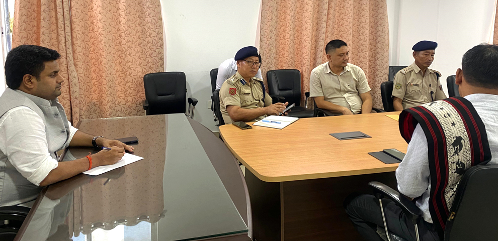 DC Mokokchung holds emergency meet on potential influx of illegal immigrants
