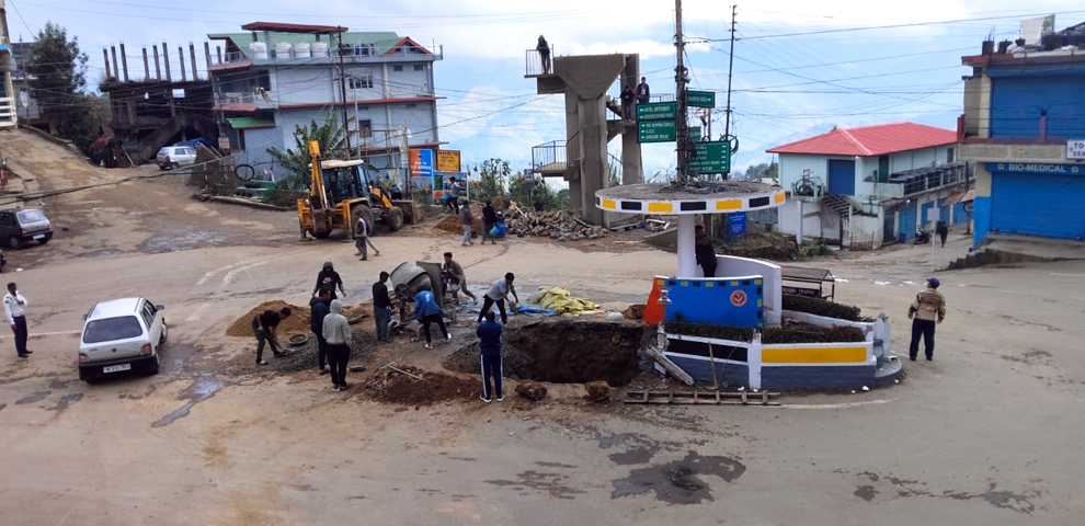 Mokokchung Foot overbridge work At Police Point, commuters urged to exercise caution