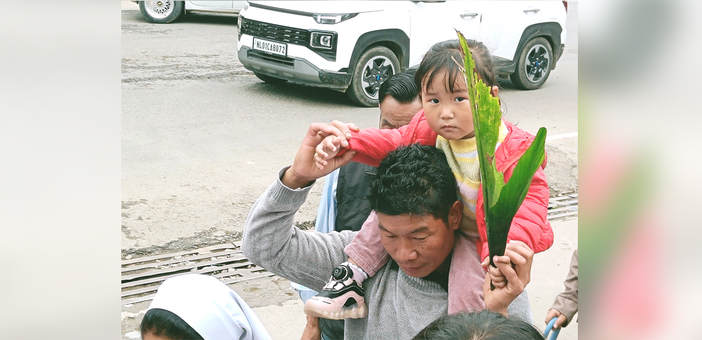 SFS Parish celebrates Palm Sunday with solemn procession and Eucharist