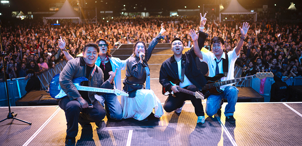 Shillong concert marks Def Leppard India tour 4