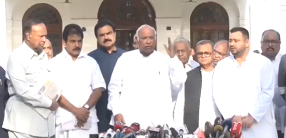 Opposition backs women’s quota,