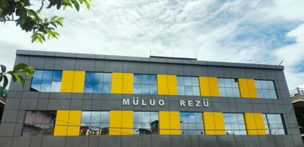 Advisor Z Nyusietho Nyuthe inaugurates Meluri community building