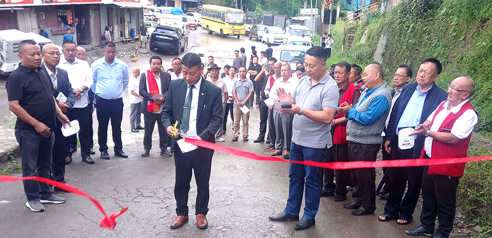 Kohima Dr Ato Rhütso inaugurates Merhülietsa Colony Gate