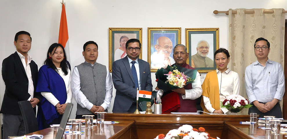 Governor reviews IDAN’s investment and development initiatives