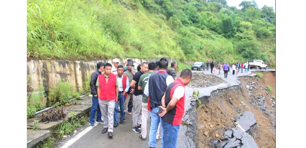 Major landslide damages three houses, shuts NH-702A in Zunheboto