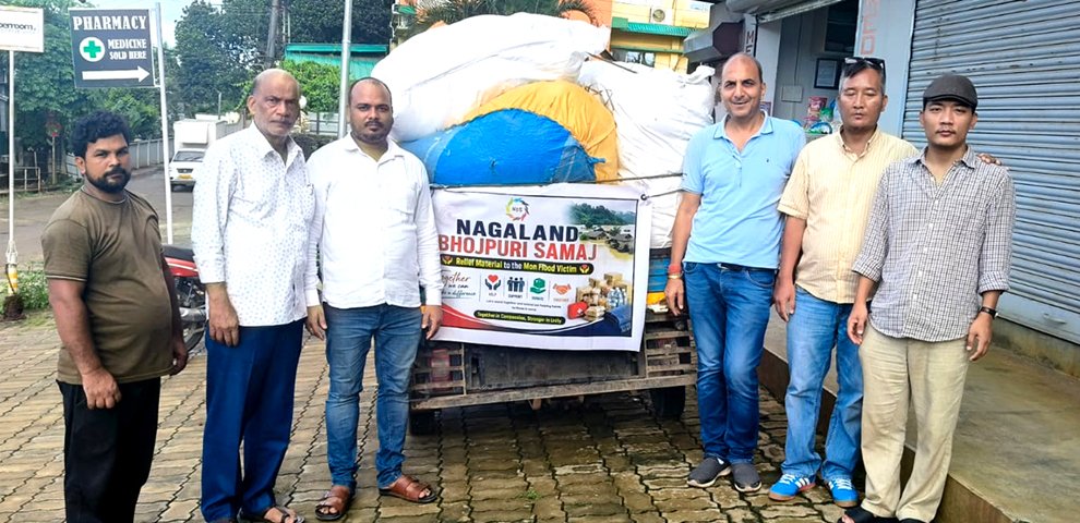 Nagaland Bhojpuri Samaj extends relief to Mon flood, landslide victims