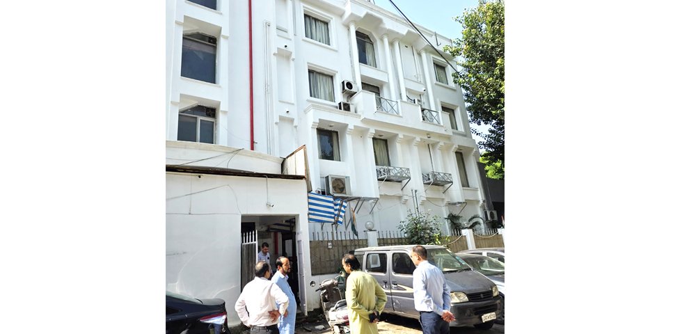 Patton inspects alternative accommodation for Nagaland House visitors in Delhi